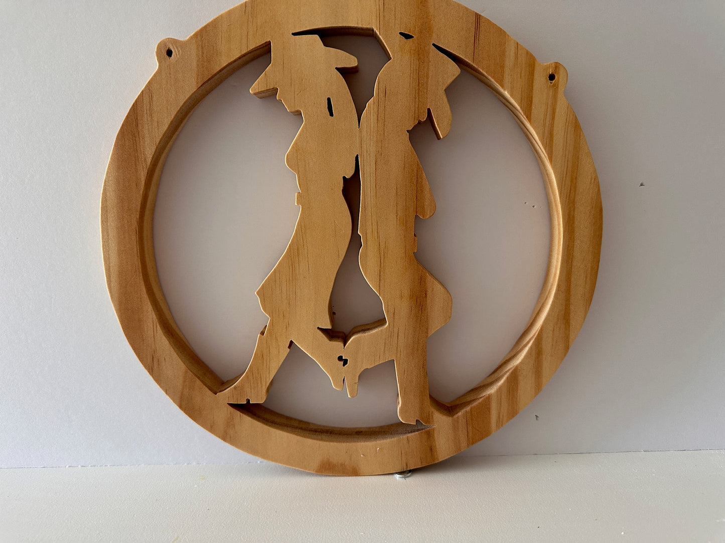 Western Couple Pine Wall Decor 10 1/2"